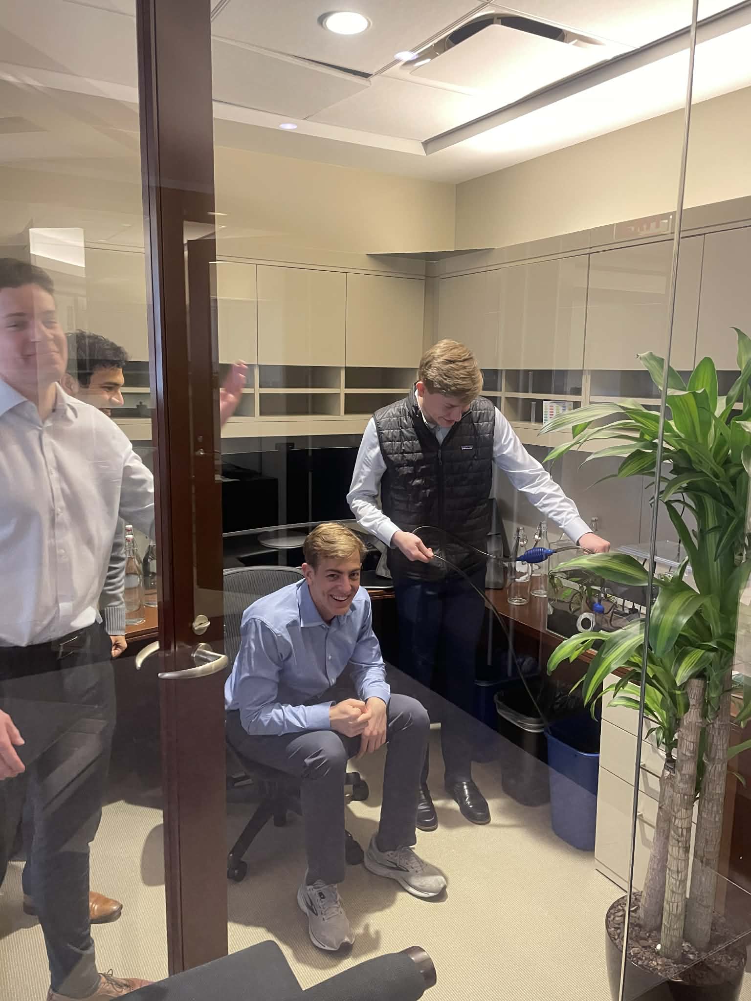 Multiple analysts attempting emergency intervention to save Prole